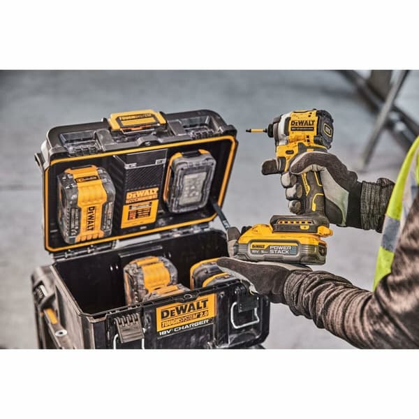 Batteriladdare Dewalt DWST83471