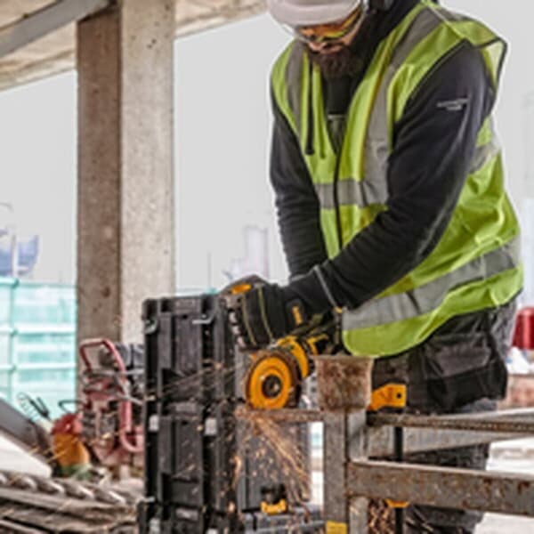 Båndsav Dewalt DCG418NT-XJ