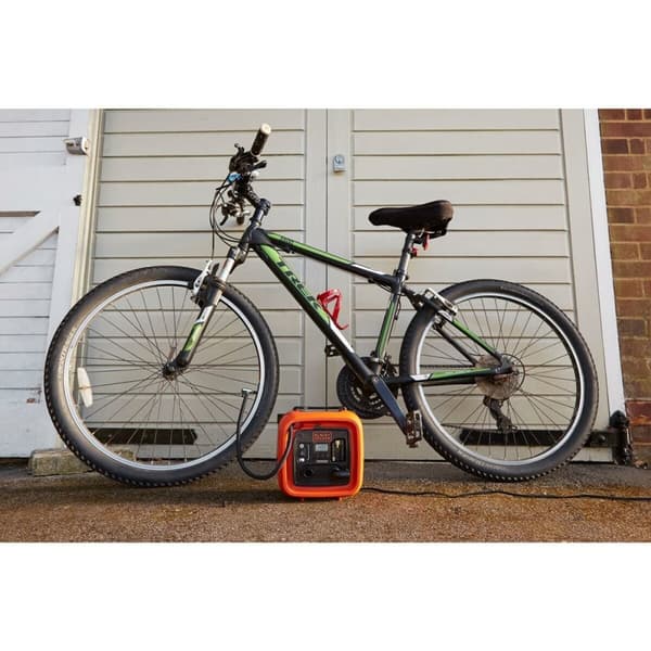 Luftkompressor Black & Decker ASI400-XJ 1 Dele