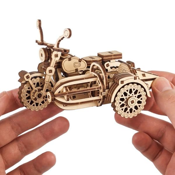 Hagrid's Flying Motorbike™ - Ugears - 3D-träpussel