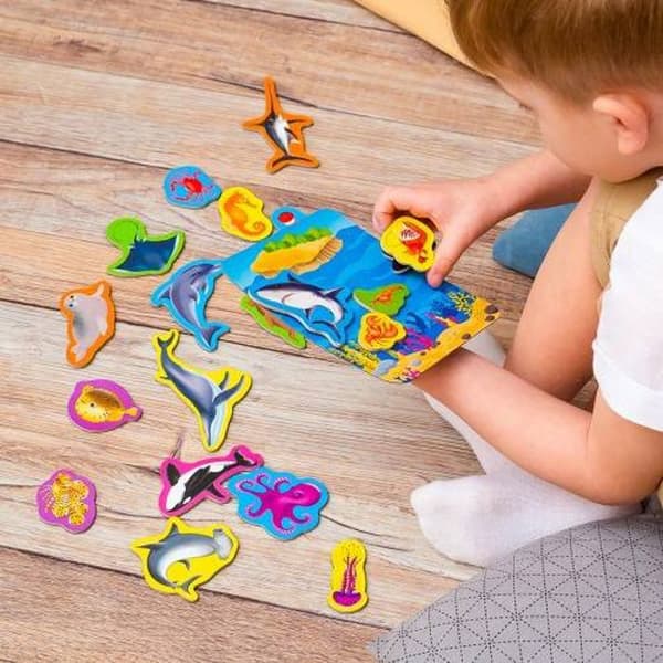 MAGNETISKT ENSEMBLE MARINT LIV MED ROTERANDE PUZZLE KAFER