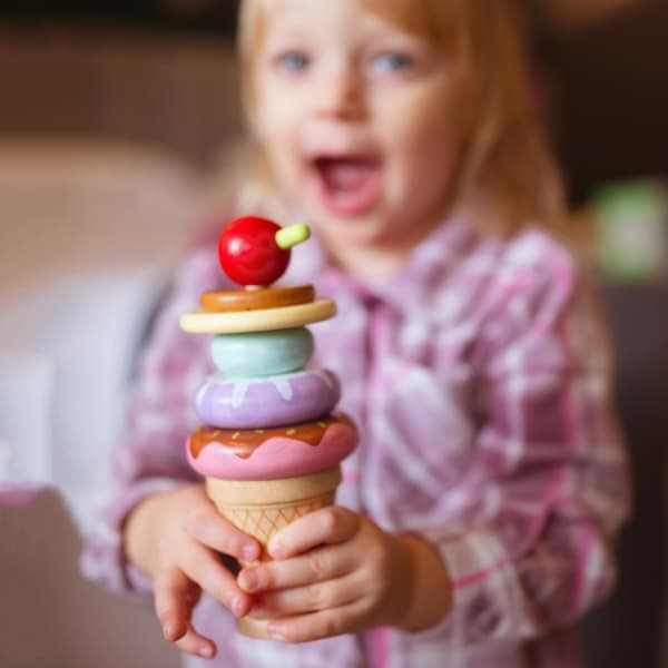 WOOPIE GREEN puinen jäätelö Montessori palapeli makeiset 12 kpl. Polttoaineen lisäys