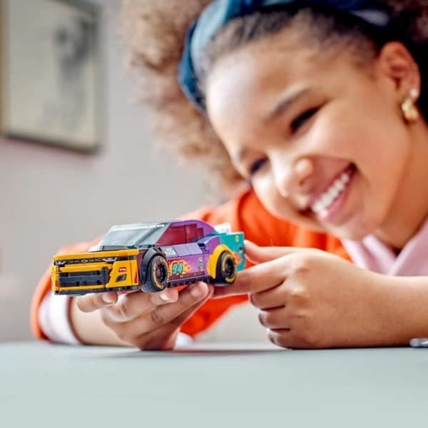 Byggsats Lego NASCAR Next Gen Chevrolet Camaro ZL1 Multicolour 328 Delar