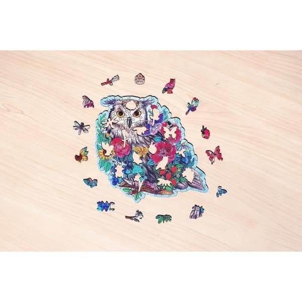 Blommig uggla träpussel 150 robusta och naturliga bitar inklusive 15 träfigurer (infall), från 10 år, 17511, Ravensburger