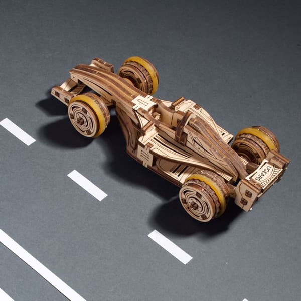 Kompakt Racer - Ugears - 3D pussel i trä