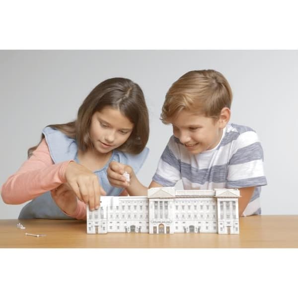 Upplyst Buckingham Palace 3D-pussel - Ravensburger - Monument 216 bitar - utan lim - med färg LEDS - Från 8 år gammal