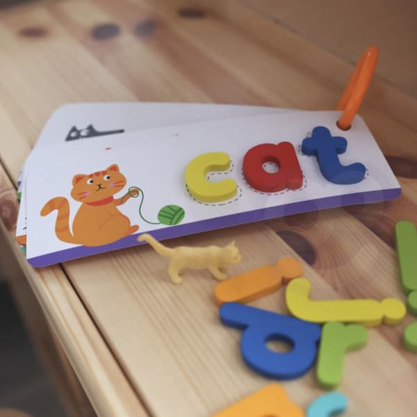 TOOKY TOY Montessori alfabetpuslespil – 57 brikker