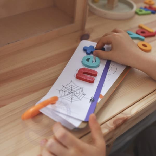 TOOKY TOY Montessori alfabetpuslespil – 57 brikker