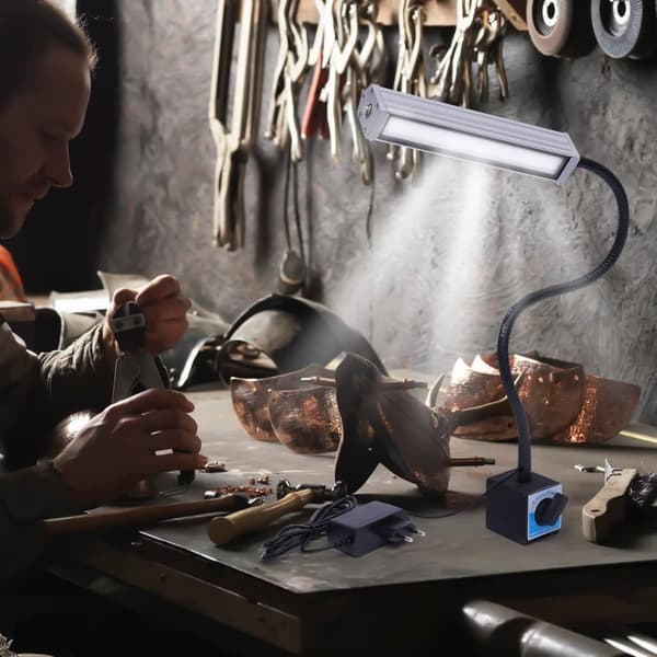 LED Työvalaisin, Magneettipohja, Vesitiivis, 10W Teho
