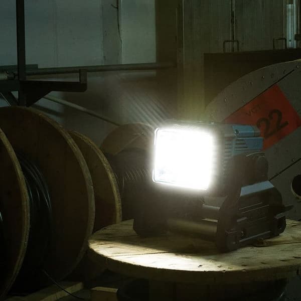 Arbetslampa 14,4 till 18V LXT 3000 lm - MAKITA - DEADML811