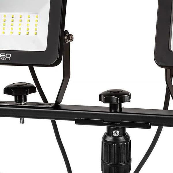 Dubbelprojektor på stativ NEO TOOLS 99-062 SMD 2x50W 9000LM