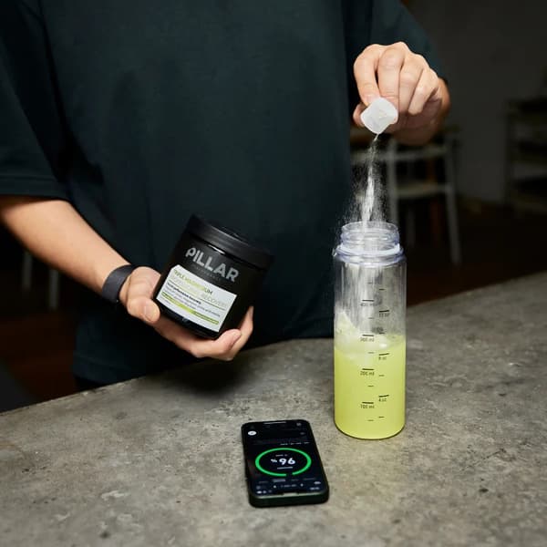 Magnesium aktiiviurheilijoille KOLMOISMAGNESIUMMALLINEN ANANAS-KOOKOS