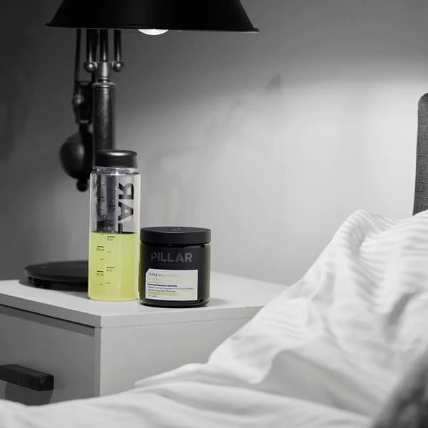 Magnesium aktiiviurheilijoille KOLMOISMAGNESIUMMALLINEN ANANAS-KOOKOS