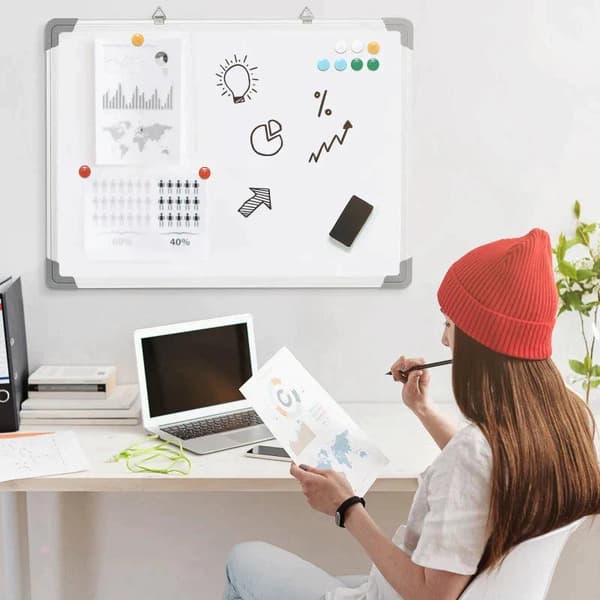 Rootz Whiteboard - Magnettavla - Lätt att torka av - Med 4 markörer - 10 magneter - 1 suddgummi - 60 x 1,8 x 45 cm