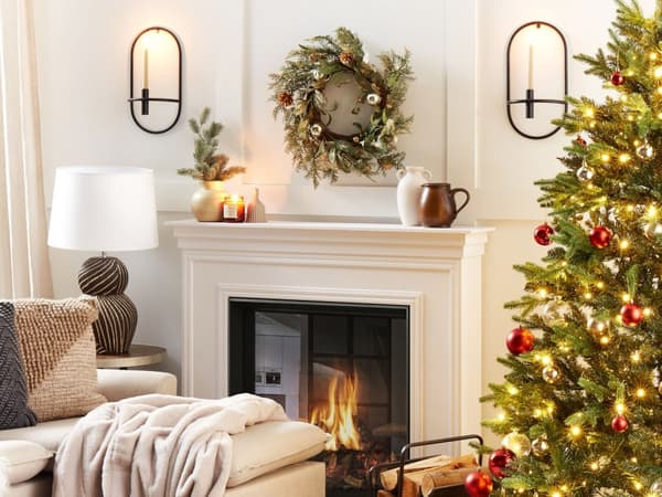 Julkrans Grön Guld Syntetiskt Material 45 cm Tallkottar Snö Småsak Traditionell Design Rund