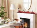 Miniatyrbilde 2 av 5: Kunstig Julekrans Rød Syntetisk Materiale 150 cm Ornamenter Frostet