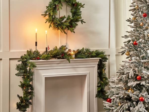 Julgirlang Grön Syntetmaterial 270 cm Förbelyst med LED-lampor Juldekor Vinter Jul Grönska