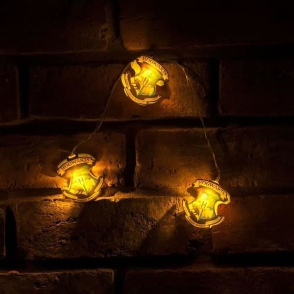 Harry Potter - Hogwarts stämpelljusslinga - 12 LED-lampor - 2,5 m sladd