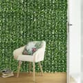 Miniatyrbillede 4 af 6: OBOSOE Green Plastic Plant Panel – Kunstigt plantehegn med vedbendblade til terrasse og indretning