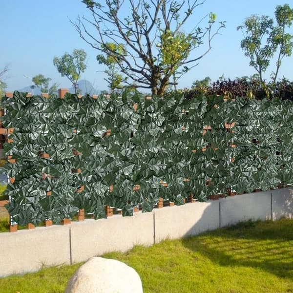 OBOSOE Green Plastic Plant Panel – Kunstigt plantehegn med vedbendblade til terrasse og indretning