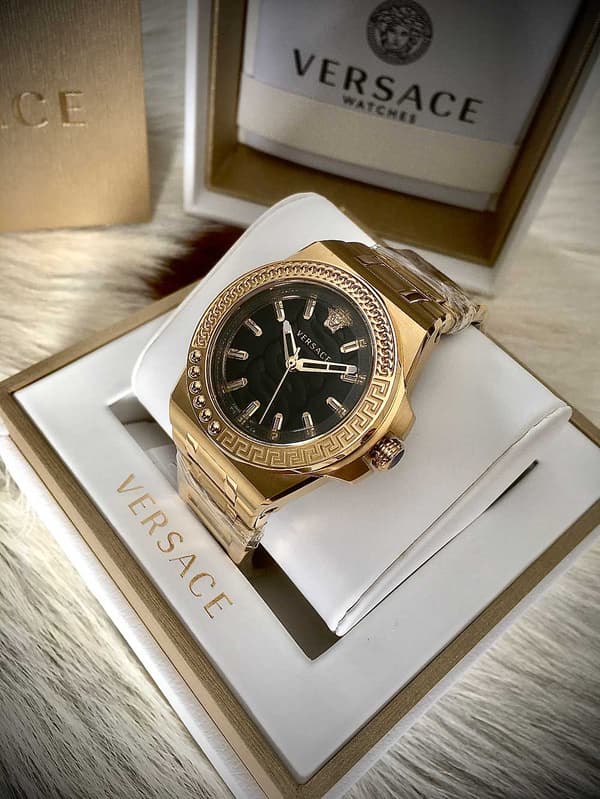 Ladies Watch Versace VEHD00520, Quartz, 40mm, 5ATM