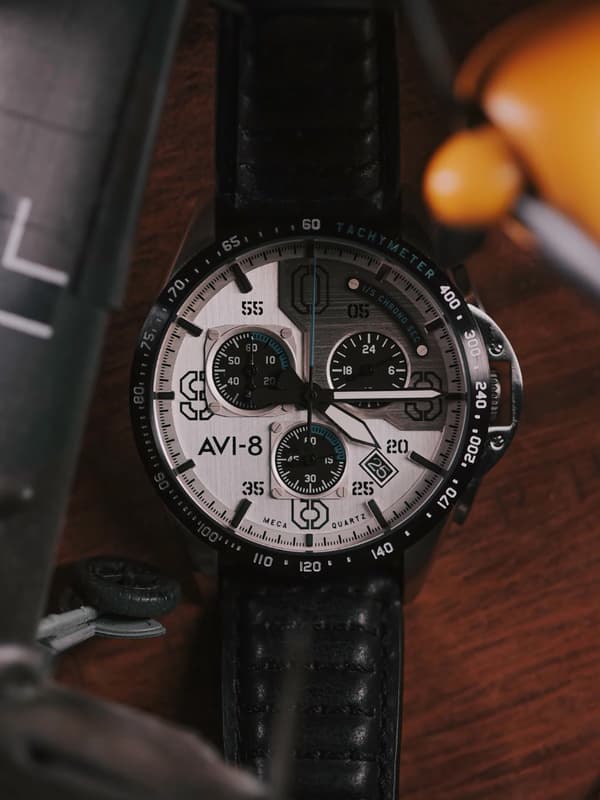 Mens Watch Avi AV-4077-01, Quartz, 43mm, 5ATM
