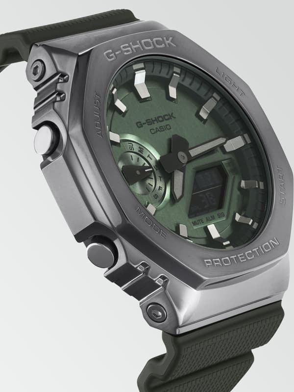 Mens Watch Casio GM-2100B-3AER, Quartz, 44mm, 20ATM