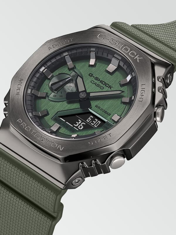 Mens Watch Casio GM-2100B-3AER, Quartz, 44mm, 20ATM