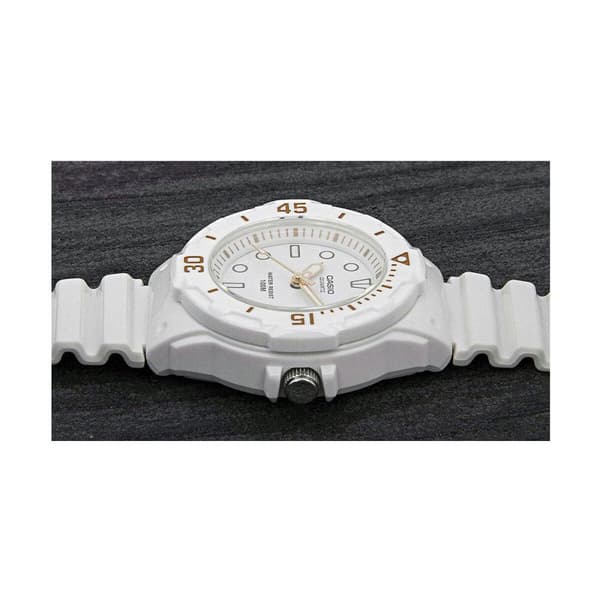 Naisten rannekellot Casio LRW-200H-7E2VEF (Ø 34 mm)