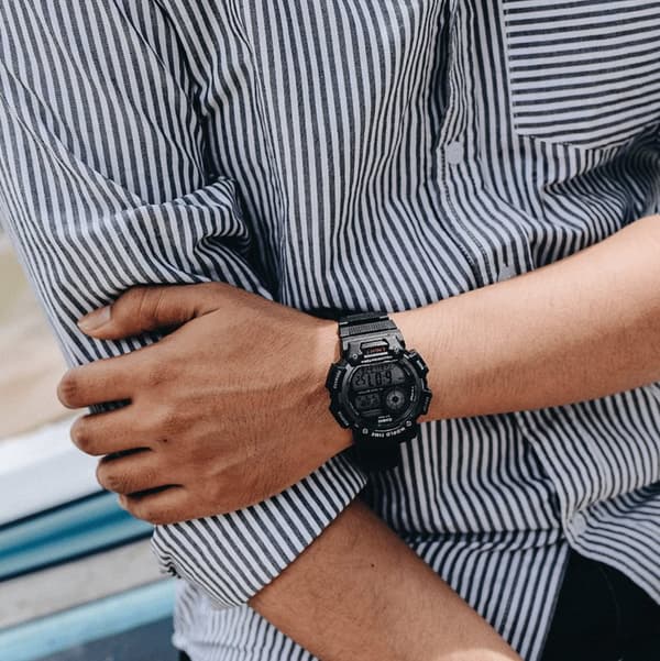 Casio AE-1400WH-1AVDF Digital herrklocka