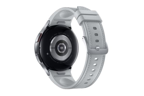 Samsung Galaxy Watch6 Classic - 47 mm - smartwatch med rem - hybrid øko-læder - sølv - remstørrelse: M/L - skærm 3,73 cm (1,5") - 16 GB - NFC, Wi-Fi,