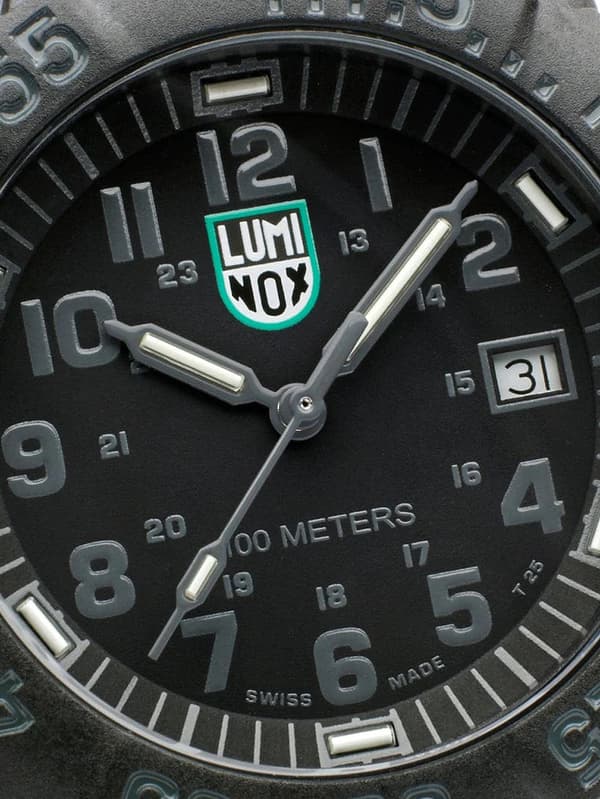 Ladies Watch Luminox X2.2072, Quartz, 37mm, 10ATM