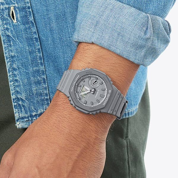 Casio CASIO G-Shock GA-2110ET-8AER Klocka