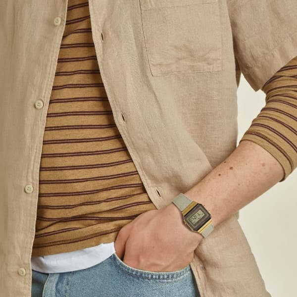 CASIO A700WEGL-7AEF unisexklocka - Quartz - Digital - Grå tygrem