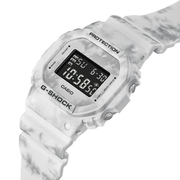 Klocka - Casio - DW-5600GC-7ER - Kvarts - Digital - Flerfärgad plastrem