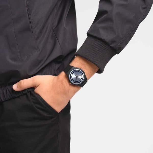 Klocka - SWATCH - CIRKLADE LINJER - 41mm - Silikon - Vattentålig 3 ATM