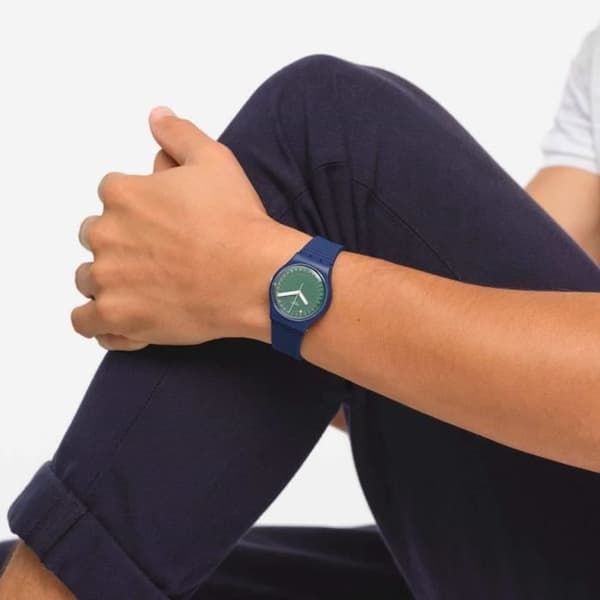 Klocka - SWATCH - CYCLES OF INDIGO - 34mm - Silikon - Vattentålighet 3 ATM