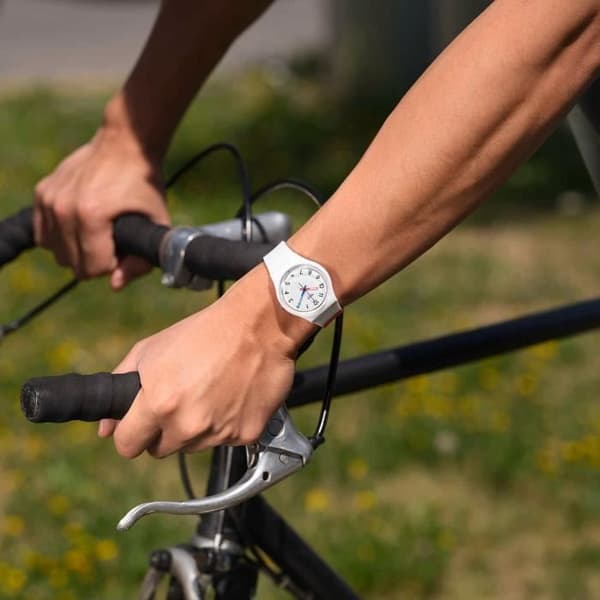 Klocka - SWATCH - GENT IN THE BLOCK - 34mm - Kvarts - Silikon - Vattentålighet 3 ATM