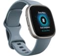 Miniatyrbild 2 av 6: Fitbit Versa 4, vattenfall blå/platina