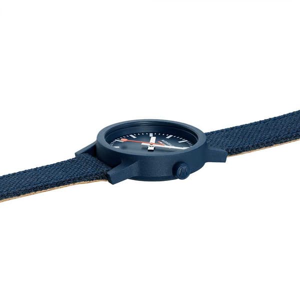 Mondaine Armbandsur Essence 32 Mm Blå