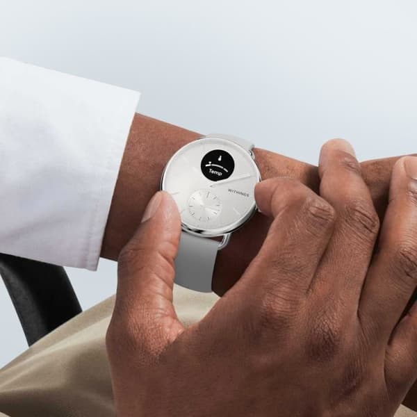 Connected Watch 38mm Health Monitoring Vattentät autonomi 30 dagar ScanWatch 2 Withings White