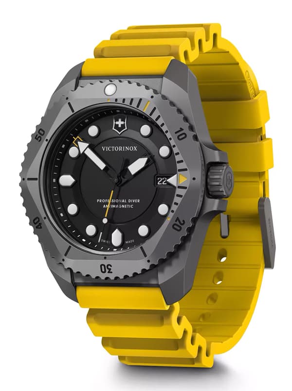 Mens Watch Victorinox 241992, Quartz, 43mm, 30ATM