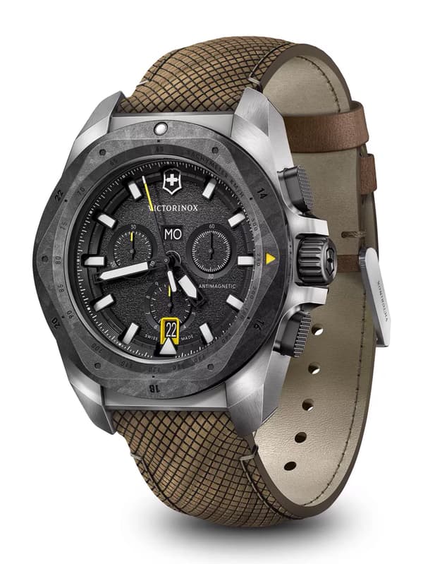 Mens Watch Victorinox 241988.1, Quartz, 43mm, 20ATM