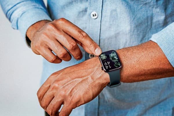 SPC Smartee Duo 2 - Ansluten klocka med extra armband, 1,78” AMOLED-skärm, 7-dagars batteri - Svart/Grön