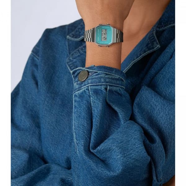 CASIO unisex vintageklocka A168WEM-2EF - Armband i rostfritt stål - Vattentät - Digital display