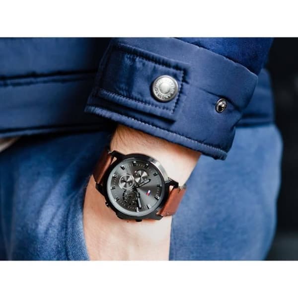 Klocka - Tommy Hilfiger - 1791799 - Brunt Läder - Vattentålig 5 bar - 46 mm