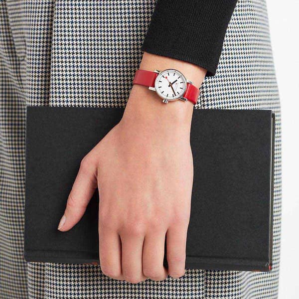 Mondaine Evo 2 Petite Klocka Guld