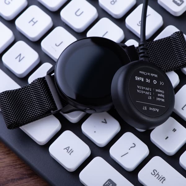 Latauskaapeli USB-C:llä Samsung Galaxy Watch 7/6/6/6 Classic/5/5/5 Pro:lle