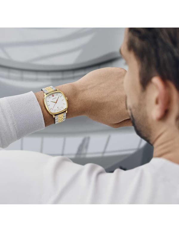 Mens Watch Wenger 01.1921.104, Quartz, 37mm, 5ATM