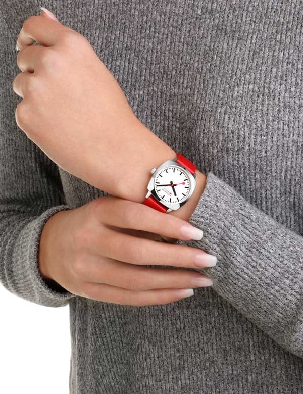 Ladies Watch Mondaine MSL.31110.LCV, Quartz, 31mm, 5ATM
